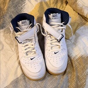 Nike Air Force Base Mid QS